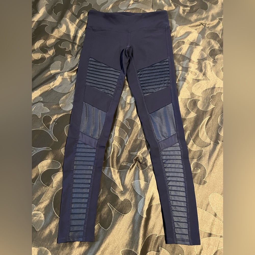 ALO Yoga Moto Legging Navy Blue Women’s Small